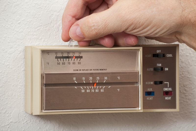 3 HVAC Issues That Stem From an Outdated Thermostat in Marietta, GA